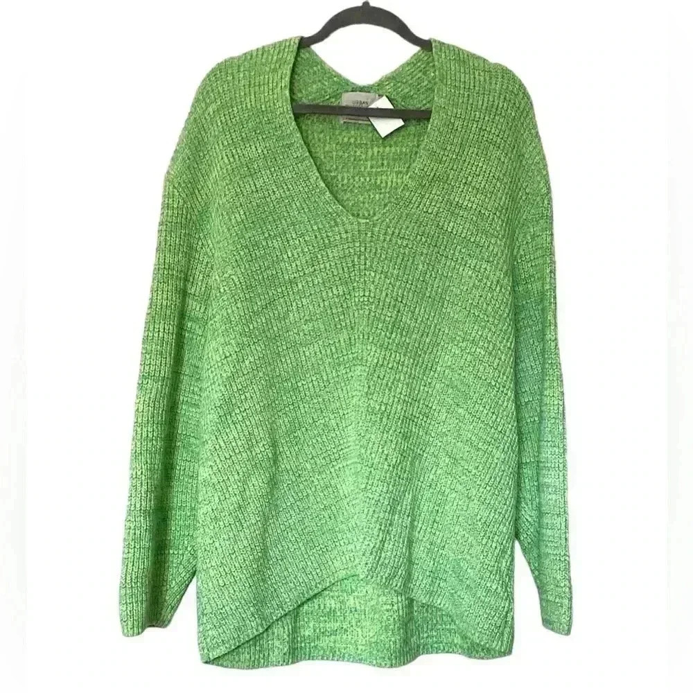 Urban outfitters oversized V-neck marled lime Knit Ribbed size Large Tunic
